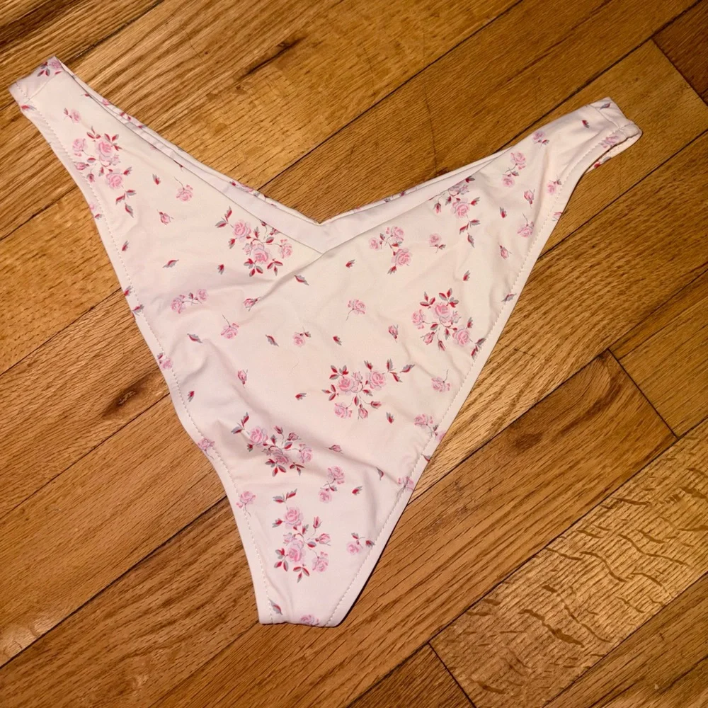 Frankies Bikinis Enzo Bottom Sweet Rose Print